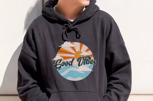 Hoodie dengan Detail Grafis Modern